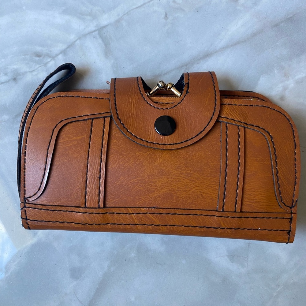 Ladies wallet new not leather